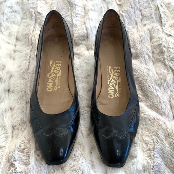 Salvatore Ferragamo Black Point Toe Kitten Heels - Picture 4 of 15